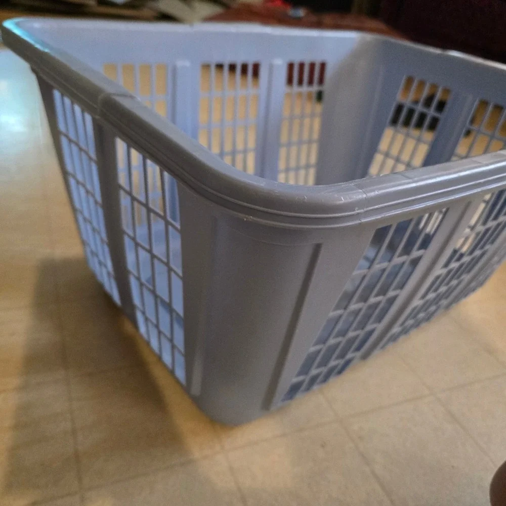 Rubbermaid Laundry Basket 1.5  Rectangular Blue Vintage Ventilated USA 2965